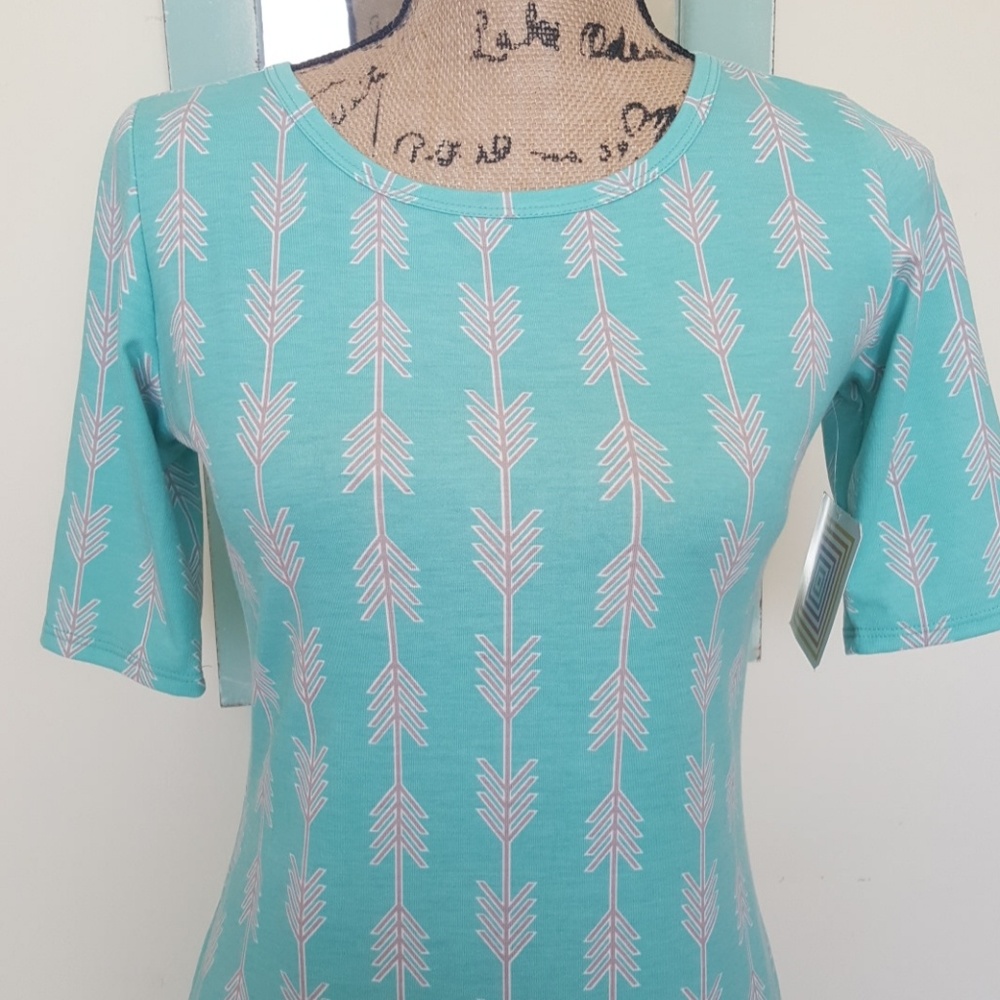 Lularoe stunning Arrow Julia NWT - Picture 2 of 3